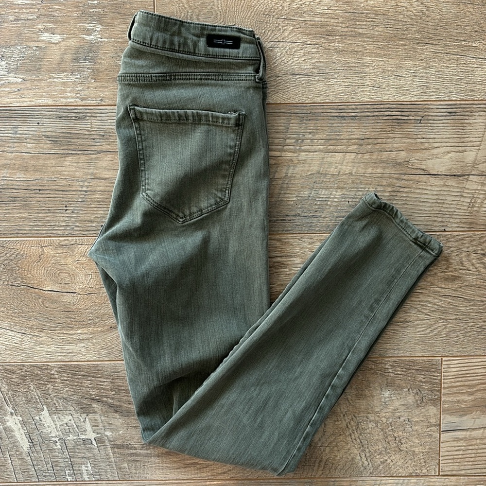 Liverpool Olive Green The Crop Jeans, Women’s Size 0/25